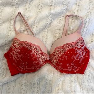 Victoria’s Secret Very Sexy Plunge Bra 36C